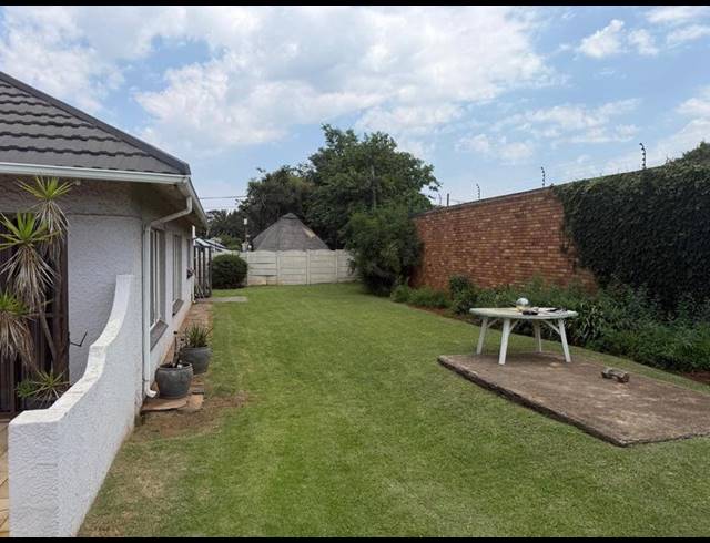 2 BEDROOM PROPERTY TO RENT IN WYCHWOOD